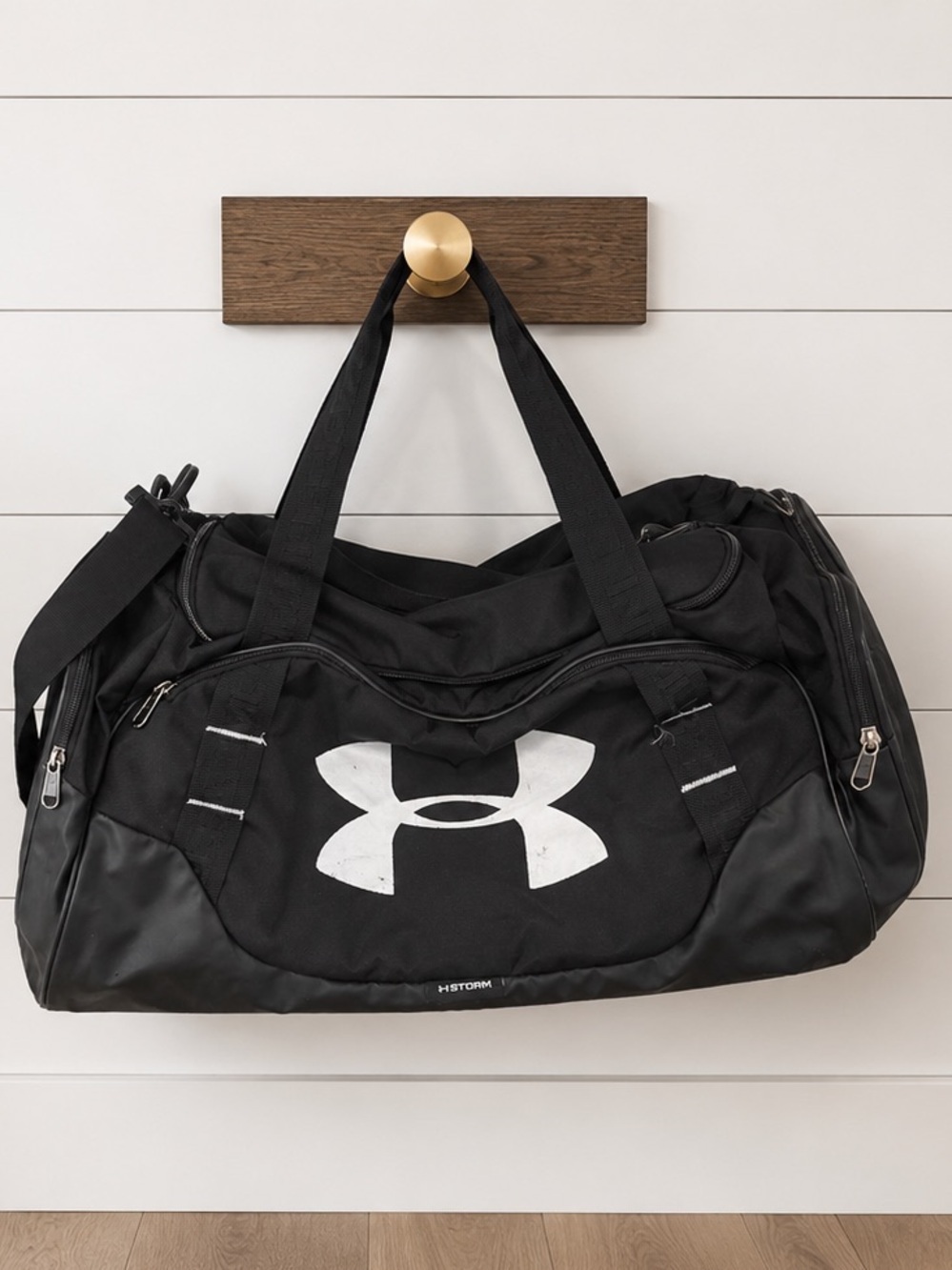 Under Armour UA Storm Black Duffle Gym Bag Travel Weekender Carryall